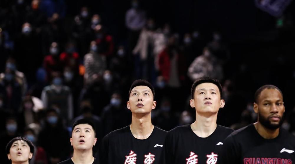 周桂伊指出，田羽生的厉害之处在于，他能在荒诞的设定中挖掘出真实的情感共鸣。